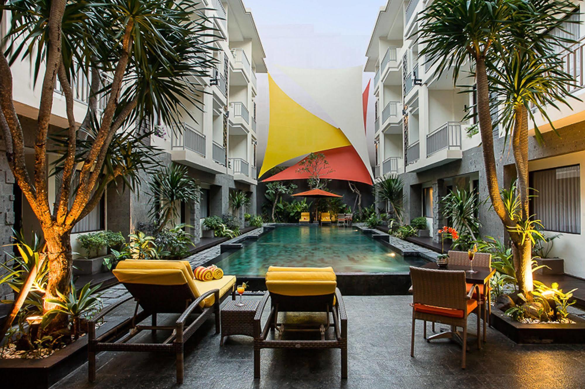 Bloo Bali Hotel Kuta Lombok Exterior foto